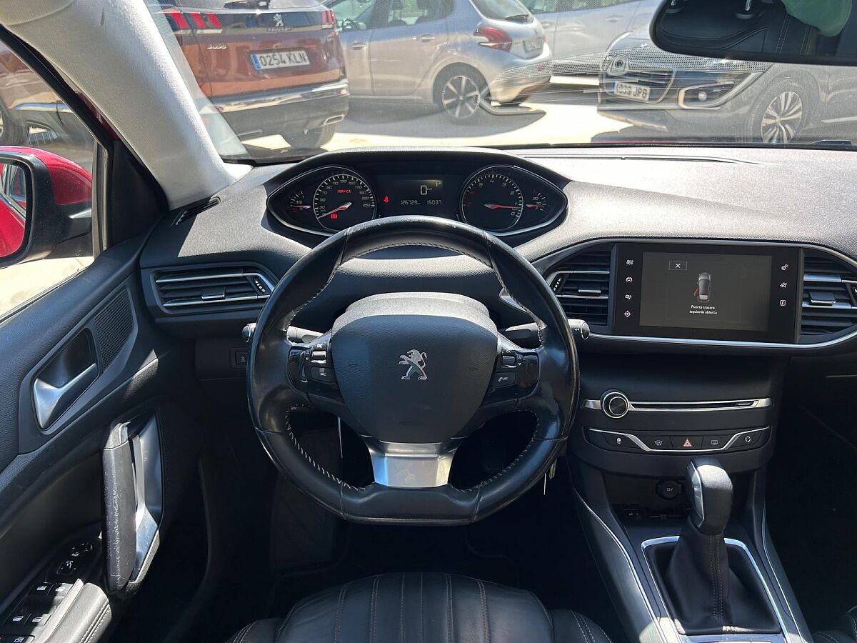 PEUGEOT 308 ALLURE 1.2 E-THP AUTO SPANISH LHD IN SPAIN 78000 MILES SUPERB 2015